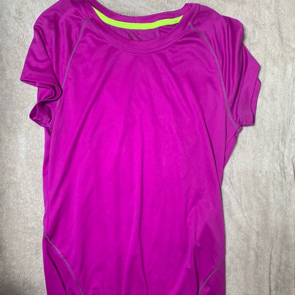 Athletic top